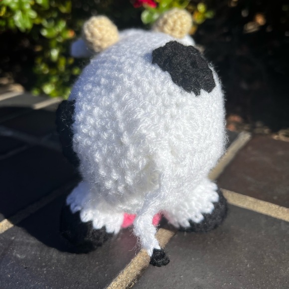 Hand Crocheted Tilly the Cow! - Picture 5 of 10